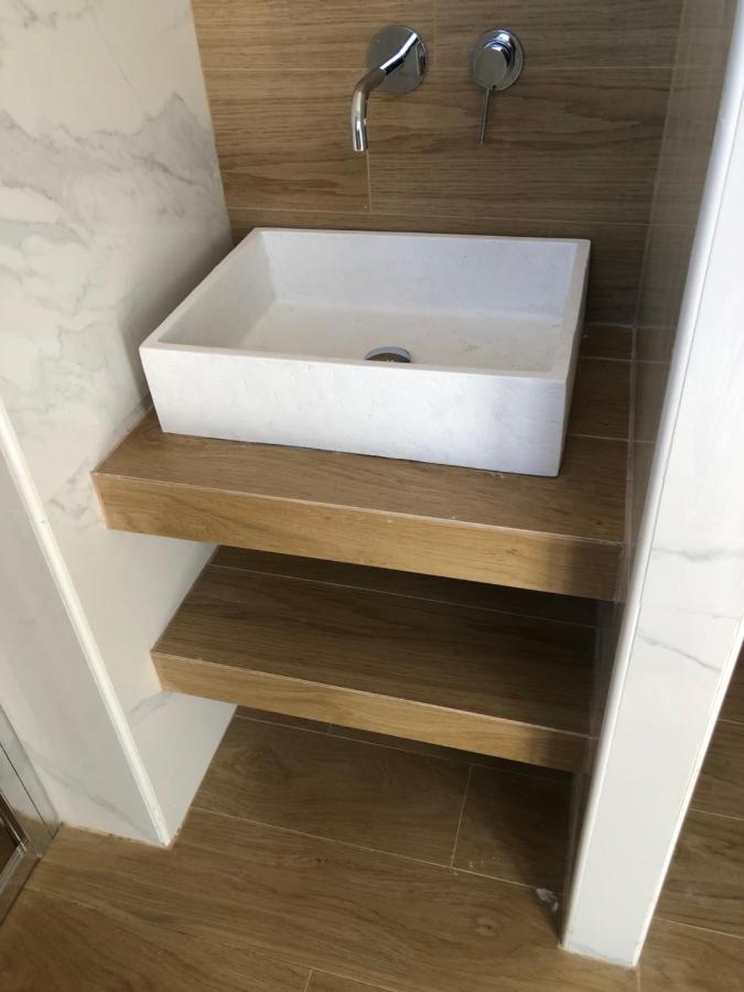 Metropolitan Complex Suite Faliro Piraeus Bagian luar foto